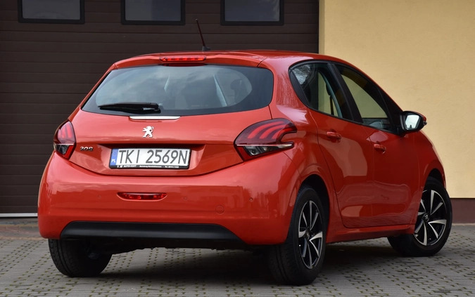 Peugeot 208 cena 34900 przebieg: 54717, rok produkcji 2018 z Janów Lubelski małe 704